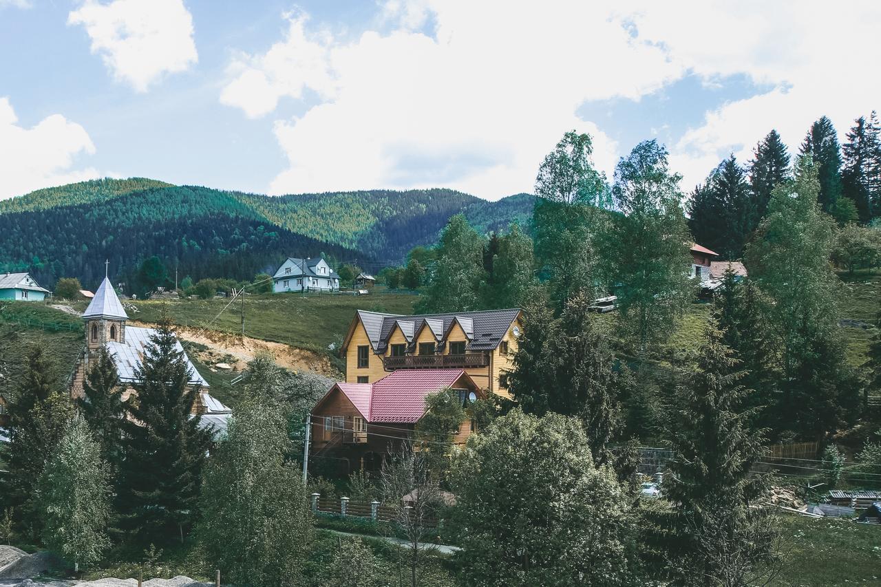 Skarbivka Hotel Vorochta Buitenkant foto